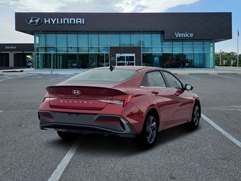 New 2026 Hyundai Elantra SEL Sport FWD image 7