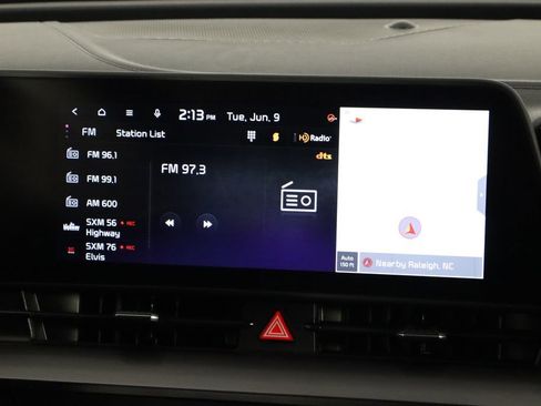 Used 2024 Kia Sportage EX FWD image 28