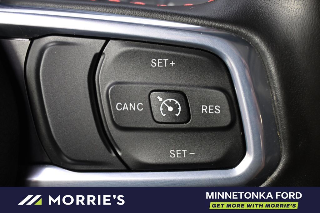 Used 2023 Jeep Wrangler Unlimited Rubicon w/ Cold Weather Group AWD/4WD image 37