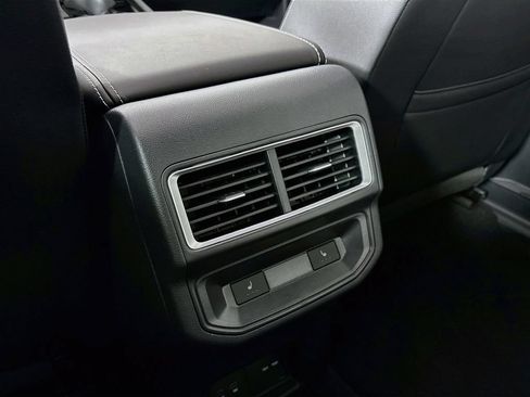 Used 2024 Volkswagen Atlas Cross Sport SEL Premium R-Line AWD/4WD image 29