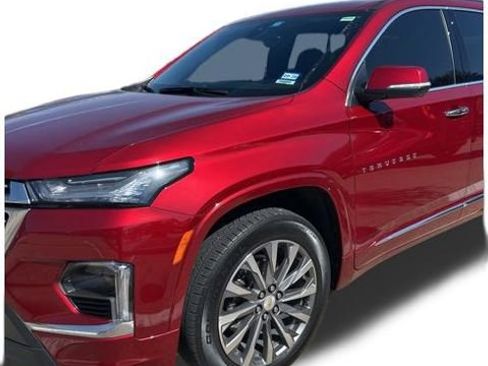 Used 2023 Chevrolet Traverse Premier image 9