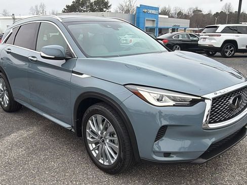 Used 2023 INFINITI QX50 Luxe image 3