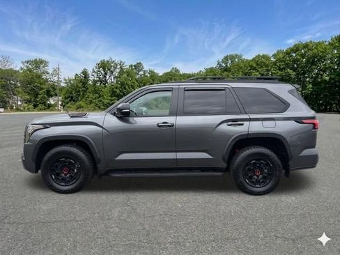 Used 2024 Toyota Sequoia TRD Pro AWD/4WD image 5