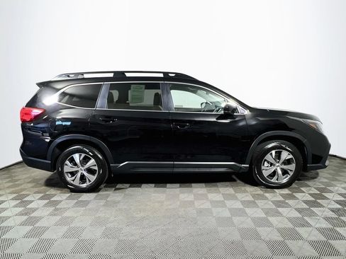 Used 2025 Subaru Ascent Premium AWD/4WD image 8