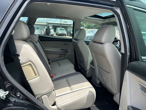 Used 2011 MAZDA CX-9 Grand Touring w/ Moonroof & Bose Audio Pkg FWD image 14