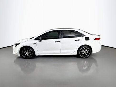 Used 2022 Toyota Corolla LE FWD image 6