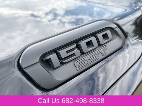 Used 2025 RAM 1500 Warlock AWD/4WD image 6