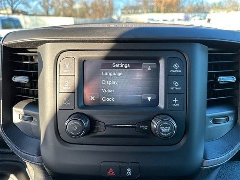 Used 2024 RAM 2500 Tradesman w/ Chrome Appearance Group image 24