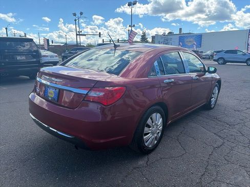Used 2014 Chrysler 200 LX FWD image 5