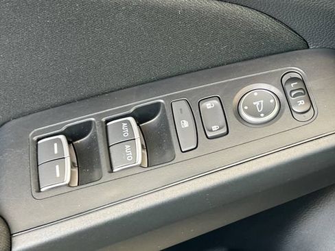 Used 2023 Honda Civic EX image 12