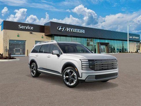 New 2026 Hyundai Palisade Limited image 2