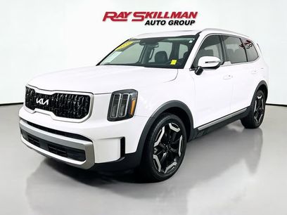 Used 2023 Kia Telluride EX w/ EX Captain's Chair Package