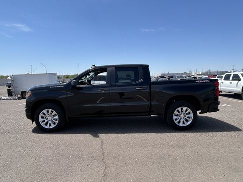 Used 2024 Chevrolet Silverado 1500 Custom AWD/4WD image 2