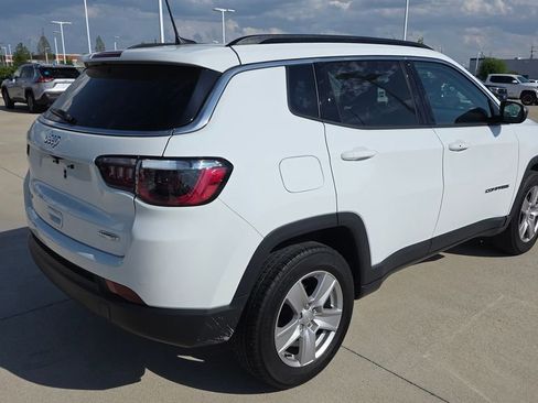 Used 2022 Jeep Compass Latitude image 5