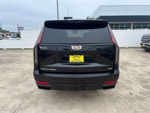 Used 2021 Cadillac Escalade Sport Platinum RWD image 4
