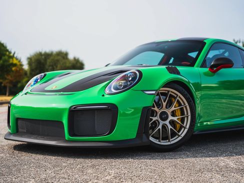 Used 2018 Porsche 911 GT2 RS RWD image 4