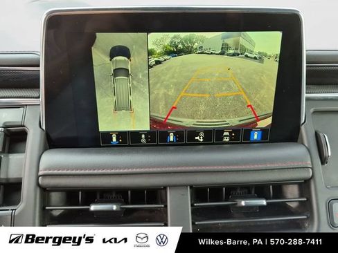 Used 2022 Chevrolet Tahoe RST w/ Luxury Package AWD/4WD image 18