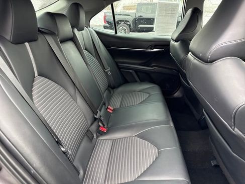 Used 2023 Toyota Camry SE image 13