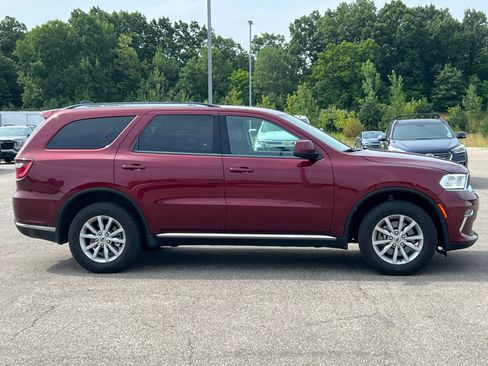 Used 2022 Dodge Durango SXT w/ Trailer Tow Group IV AWD/4WD image 11