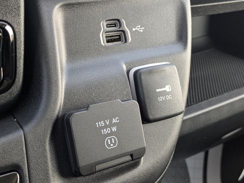 New 2026 RAM ProMaster 3500 w/ Convenience Group image 22