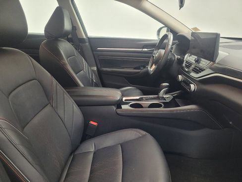 Used 2023 Nissan Altima 2.5 SR w/ SR Premium Package FWD image 21