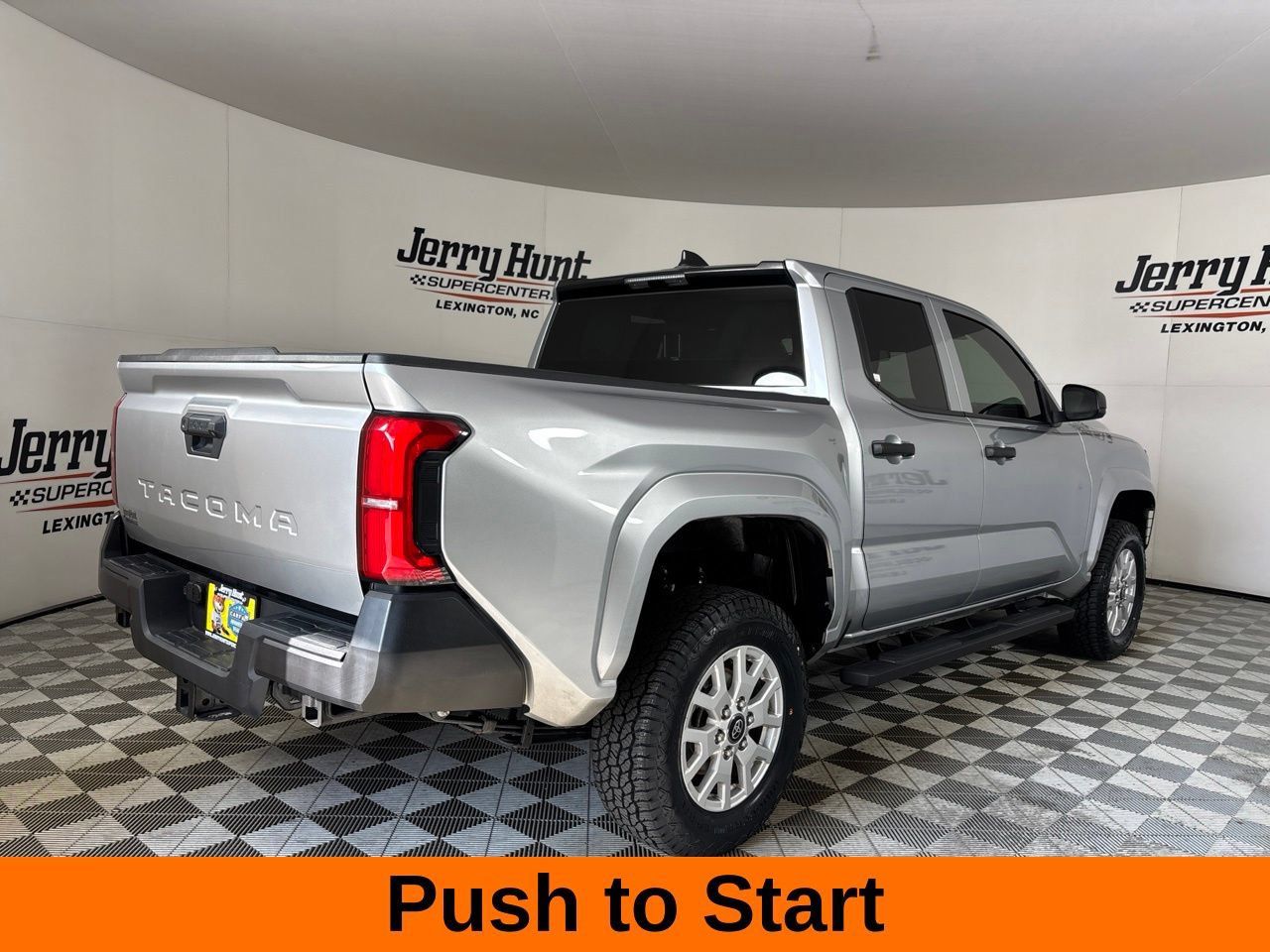 Used 2024 Toyota Tacoma SR RWD image 6