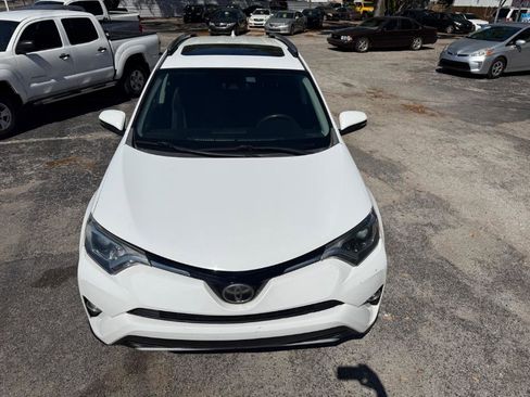Used 2018 Toyota RAV4 XLE w/ Plus Extra Value Package FWD image 9