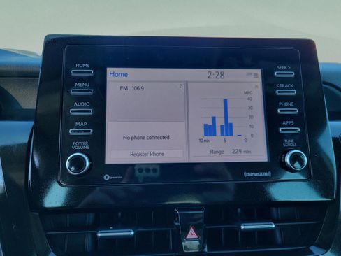 Used 2024 Toyota Camry SE image 23