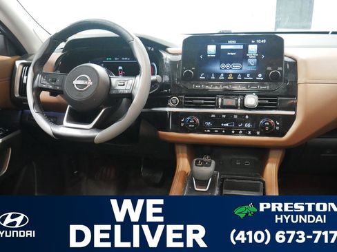 Used 2023 Nissan Pathfinder Platinum image 19