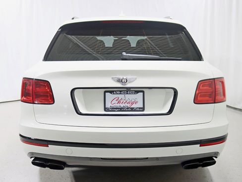 Used 2020 Bentley Bentayga Design Series AWD/4WD image 13