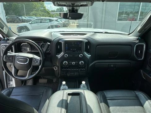 Used 2022 GMC Sierra 2500 Denali w/ Technology Package AWD/4WD image 16