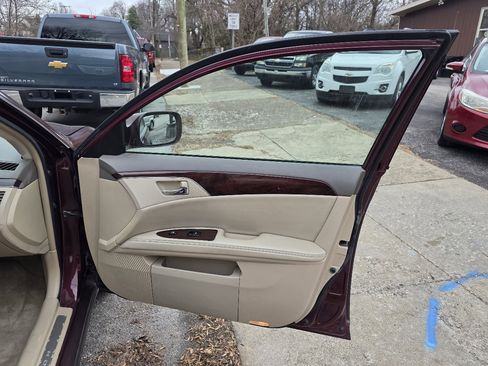 Used 2008 Toyota Avalon XLS image 12