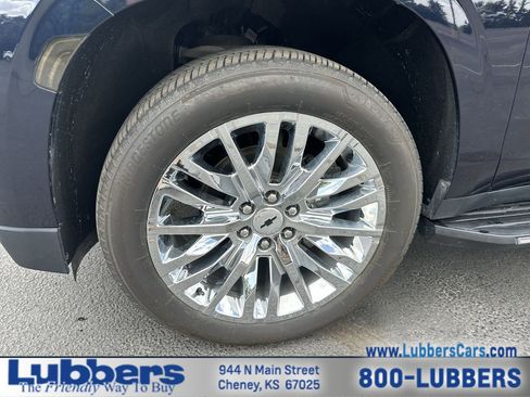 Used 2021 Chevrolet Tahoe LT w/ LT Signature Package AWD/4WD image 10