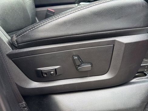 Used 2016 RAM 1500 Sport image 12