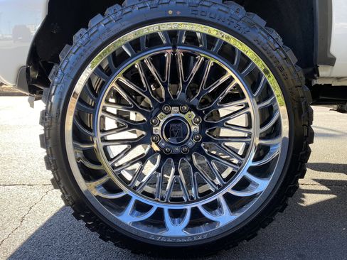 Used 2024 Chevrolet Silverado 2500 High Country w/ High Country Premium Package image 52