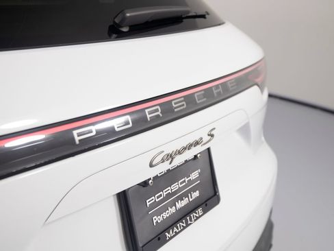 Certified 2023 Porsche Cayenne S Platinum AWD/4WD image 40