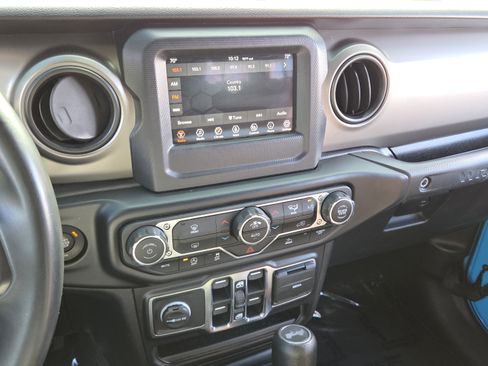 Used 2021 Jeep Wrangler Unlimited Sport AWD/4WD image 26
