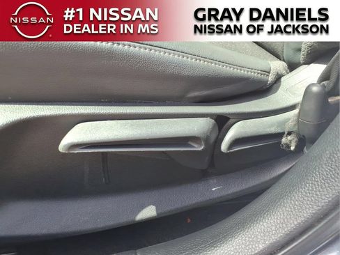 Used 2023 Honda Civic Sport image 11