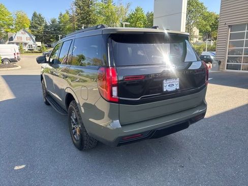 Used 2025 Ford Expedition Tremor AWD/4WD image 8