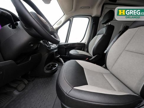 Used 2025 RAM ProMaster 2500 w/ Convenience Group FWD image 10