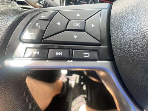 Used 2018 Nissan Rogue SV FWD image 42