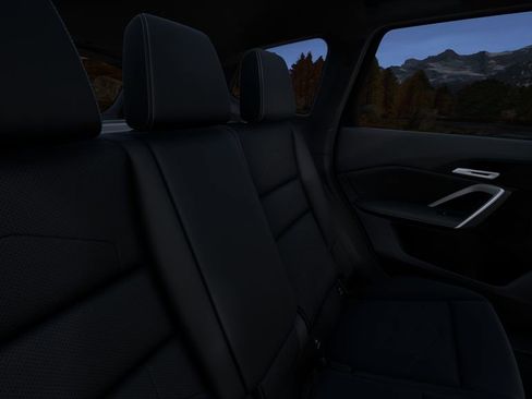 Used 2025 BMW X1 xDrive28i w/ Technology Package image 29