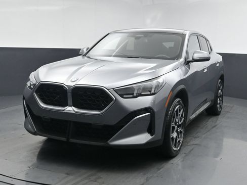 Used 2026 BMW X2 xDrive28i AWD/4WD image 19