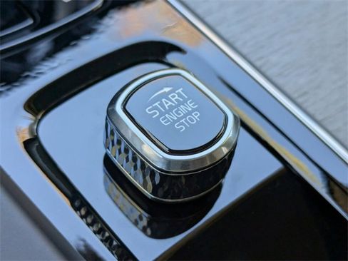 New 2025 Volvo XC60 B5 Plus w/ Climate Package image 29