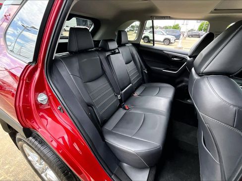 Used 2025 Toyota RAV4 XLE Premium w/ Weather Package image 21