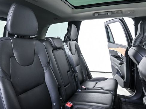 Certified 2023 Volvo XC90 B6 Core AWD/4WD image 23