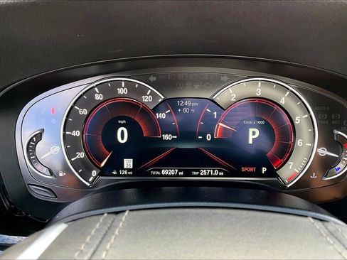 Used 2019 BMW 530i w/ Convenience Package image 19