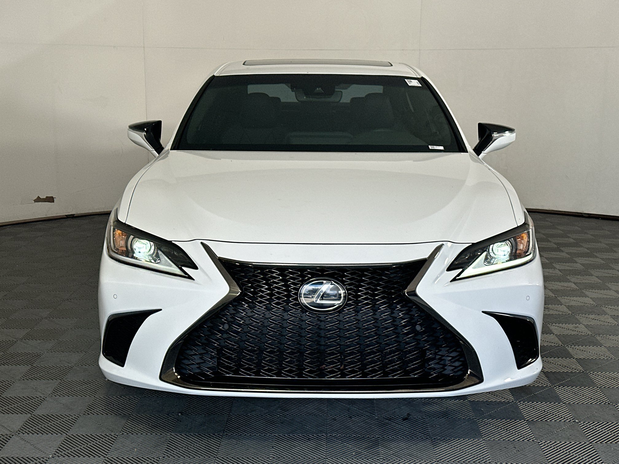 Used 2023 Lexus ES 350 F Sport w/ Accessory Package (Z1) FWD image 8