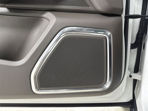 Certified 2023 Porsche Macan image 35