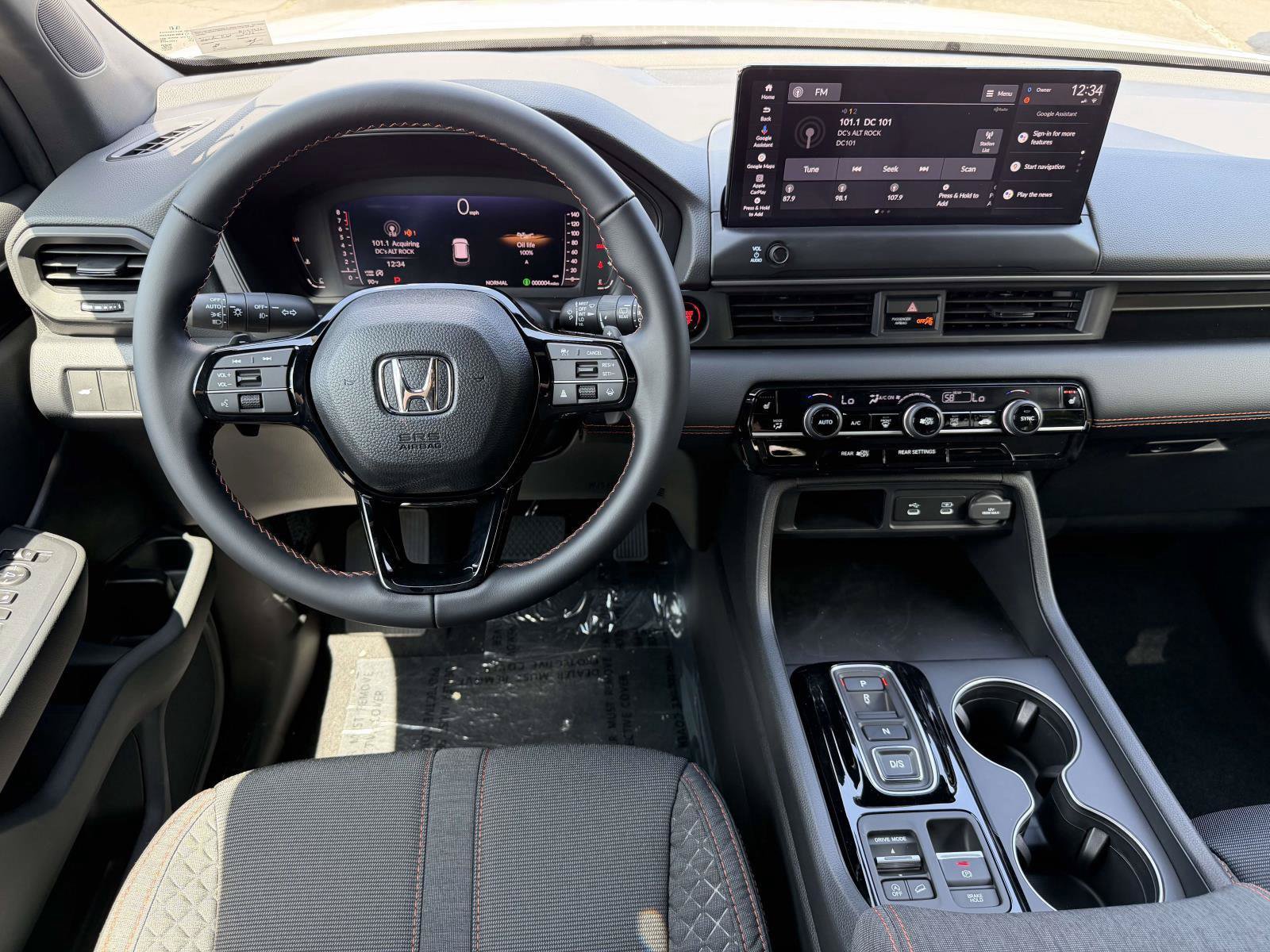 New 2026 Honda Pilot Sport image 10